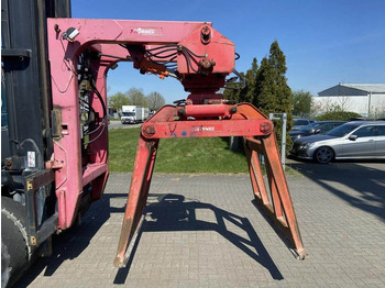 Material handling equipment