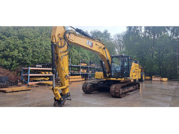 Crawler excavator CATERPILLAR 323