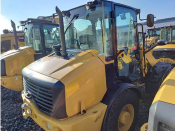 Wheel loader CAT 906M: picture 3