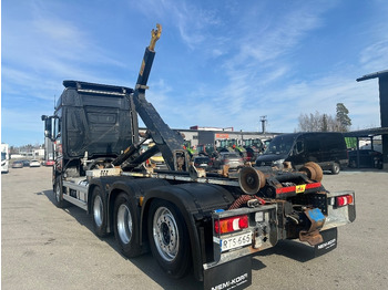 Hook lift truck Mercedes-Benz Actros 3563: picture 3