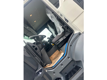 New Cab chassis truck MAN 41.440: picture 5