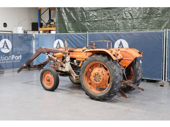 Farm tractor Fiat 450: picture 3