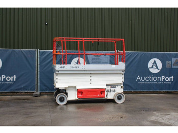 Scissor lift JLG