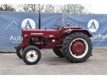 Farm tractor Mc Cormick D-322: picture 1
