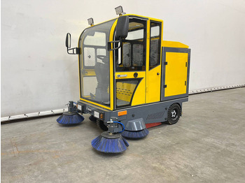 Road sweeper