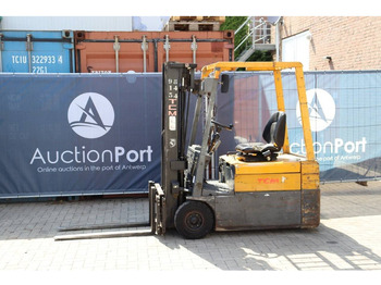 Electric forklift TCM