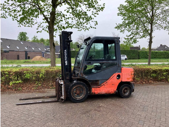Diesel forklift TOYOTA FDF 30