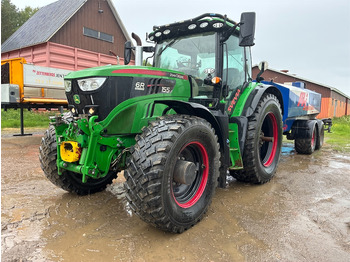 Farm tractor JOHN DEERE