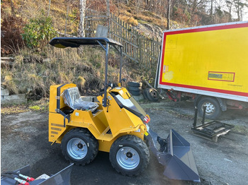 Skid steer loader Skid steer loader YC390: picture 3 Skid steer loader Skid steer loader YC390: picture 3