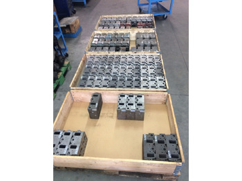 Cylinder head TESTATA MOTORE MAN D0824 / D0826 / D0834 / D0836: picture 4