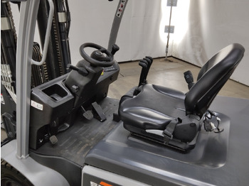 Electric forklift Still RCE35: picture 3 Electric forklift Still RCE35: picture 3