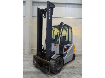 Electric forklift STILL RX60