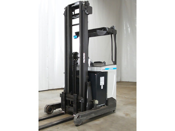 Reach truck UNICARRIERS