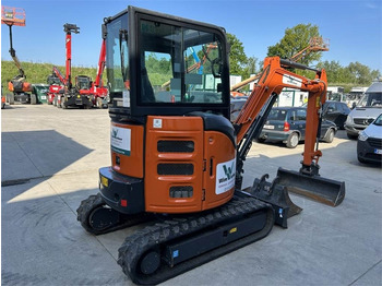 Mini excavator Hitachi ZX26U-6 (9989): picture 5