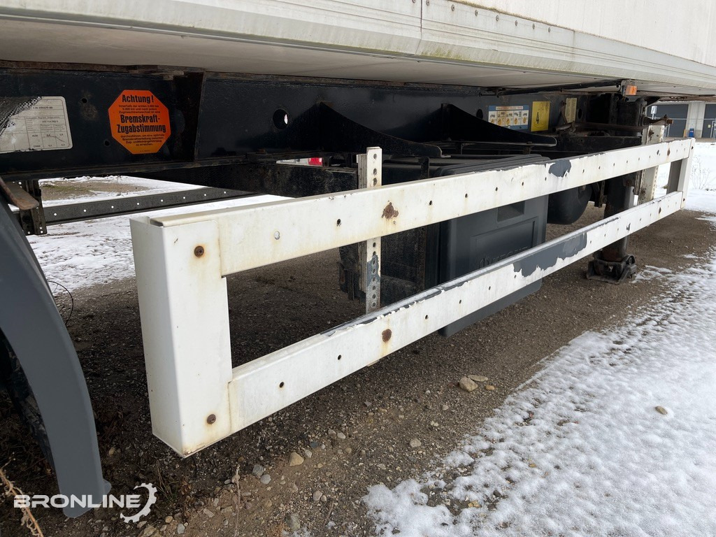 Refrigerator semi-trailer 2003 KRONE SDR 27 Refrigerator semi trailer: picture 13