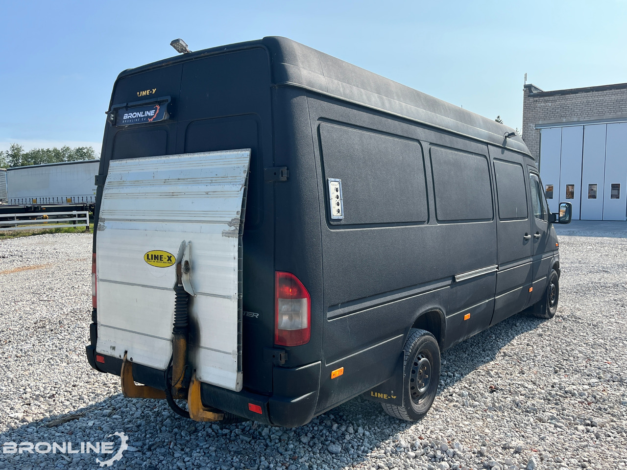 2004 Mercedes-Benz Sprinter 313 CDI 2.2d 95kW - Panel van: picture 5 2004 Mercedes-Benz Sprinter 313 CDI 2.2d 95kW - Panel van: picture 5
