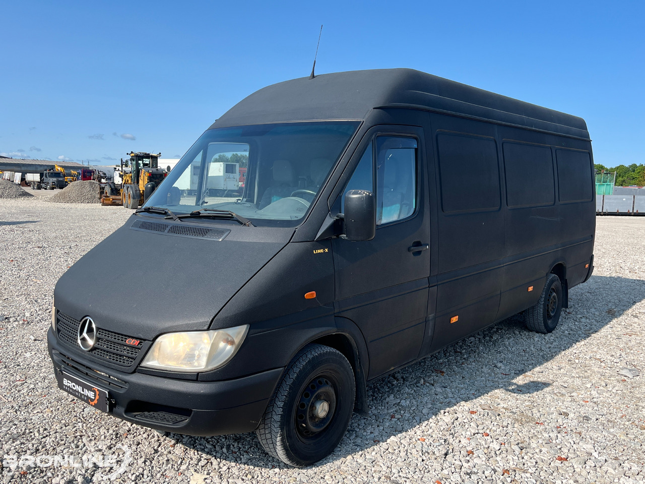 2004 Mercedes-Benz Sprinter 313 CDI 2.2d 95kW - Panel van: picture 1 2004 Mercedes-Benz Sprinter 313 CDI 2.2d 95kW - Panel van: picture 1