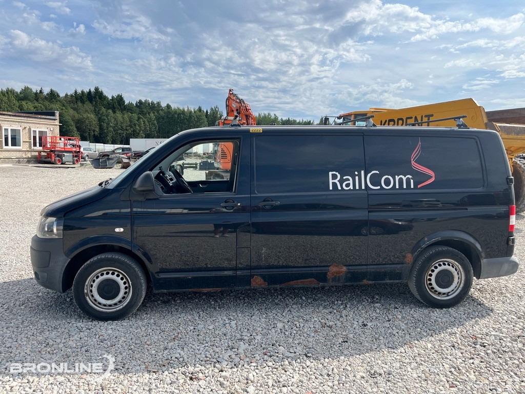 2010 Volkswagen Transporter T5 4x4 2.0 103kW - Small van: picture 4 2010 Volkswagen Transporter T5 4x4 2.0 103kW - Small van: picture 4