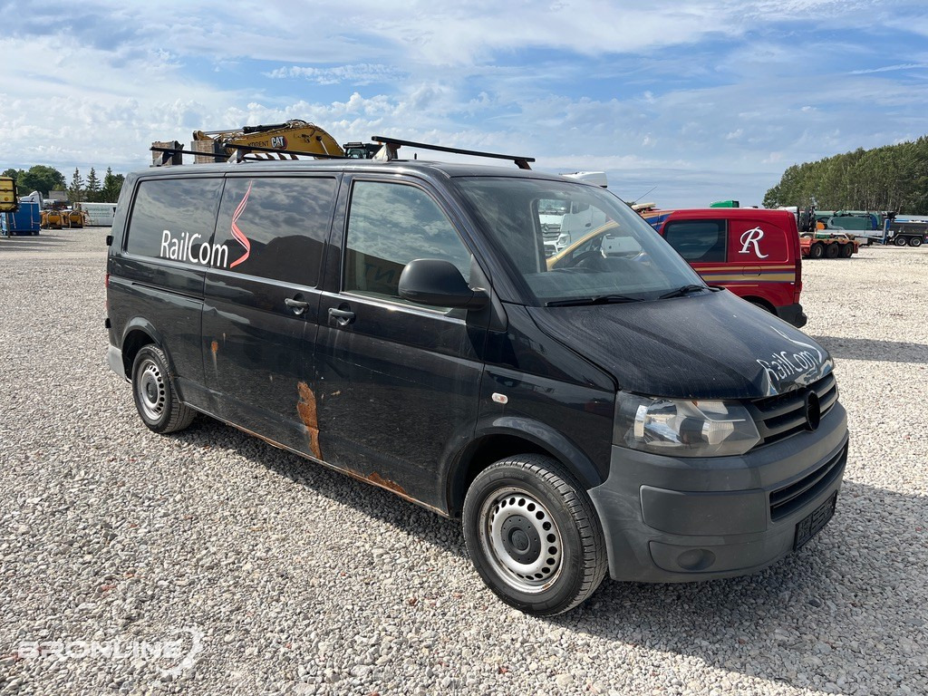2010 Volkswagen Transporter T5 4x4 2.0 103kW - Small van: picture 2 2010 Volkswagen Transporter T5 4x4 2.0 103kW - Small van: picture 2