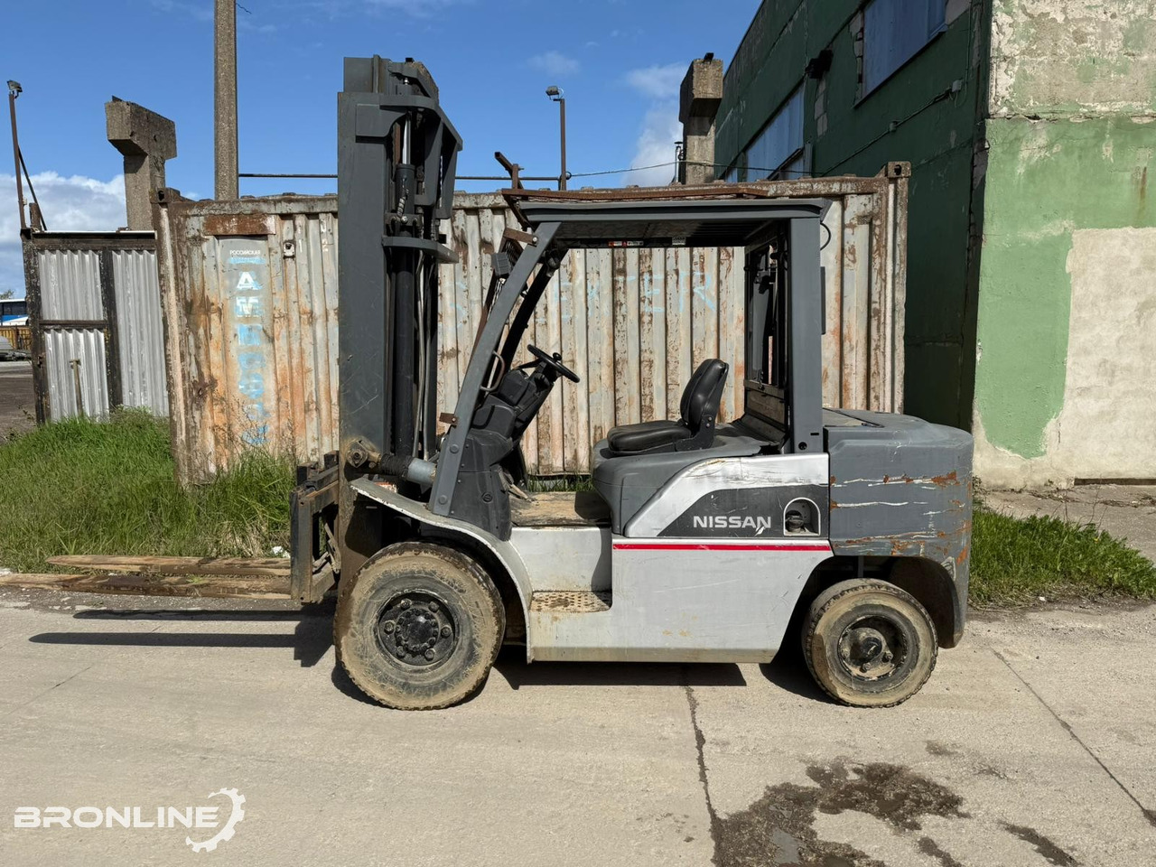 Diesel forklift 2011 Nissan GX45 61kW 4,5t: picture 1