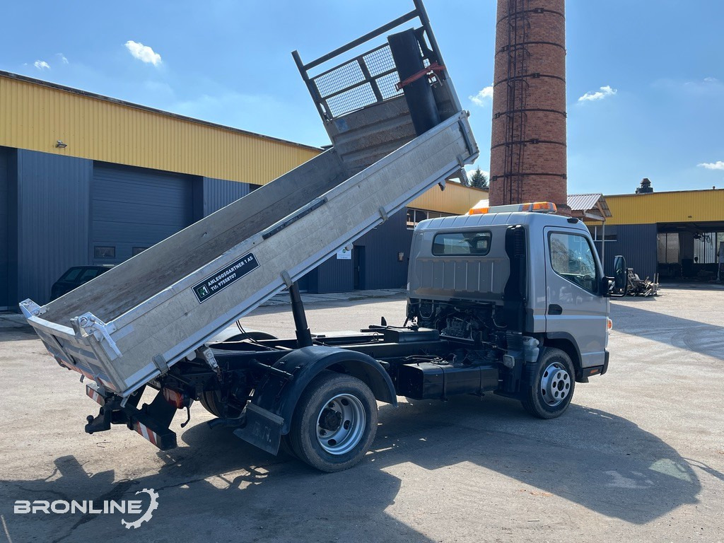 2013 Mitsubishi Fuso Canter 7C15 Tipper - Tipper: picture 4 2013 Mitsubishi Fuso Canter 7C15 Tipper - Tipper: picture 4