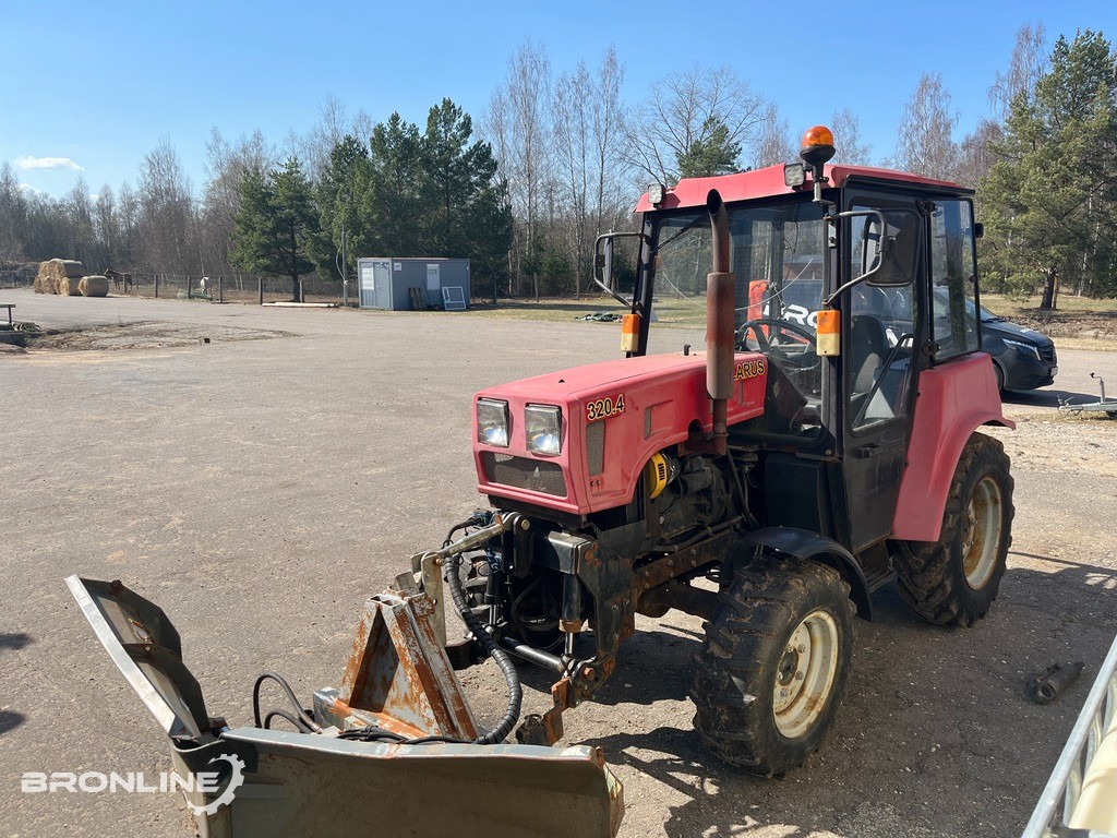 2016 Belarus 320.4 Tractor + Snow plow - Farm tractor: picture 3 2016 Belarus 320.4 Tractor + Snow plow - Farm tractor: picture 3