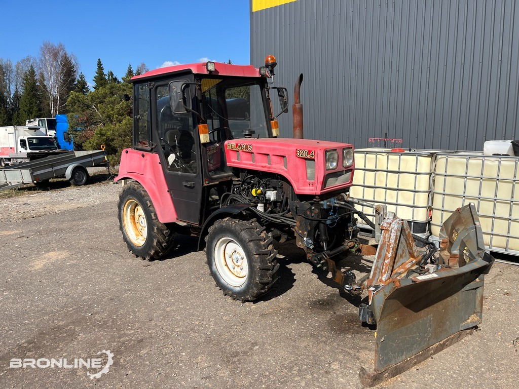 2016 Belarus 320.4 Tractor + Snow plow - Farm tractor: picture 2 2016 Belarus 320.4 Tractor + Snow plow - Farm tractor: picture 2