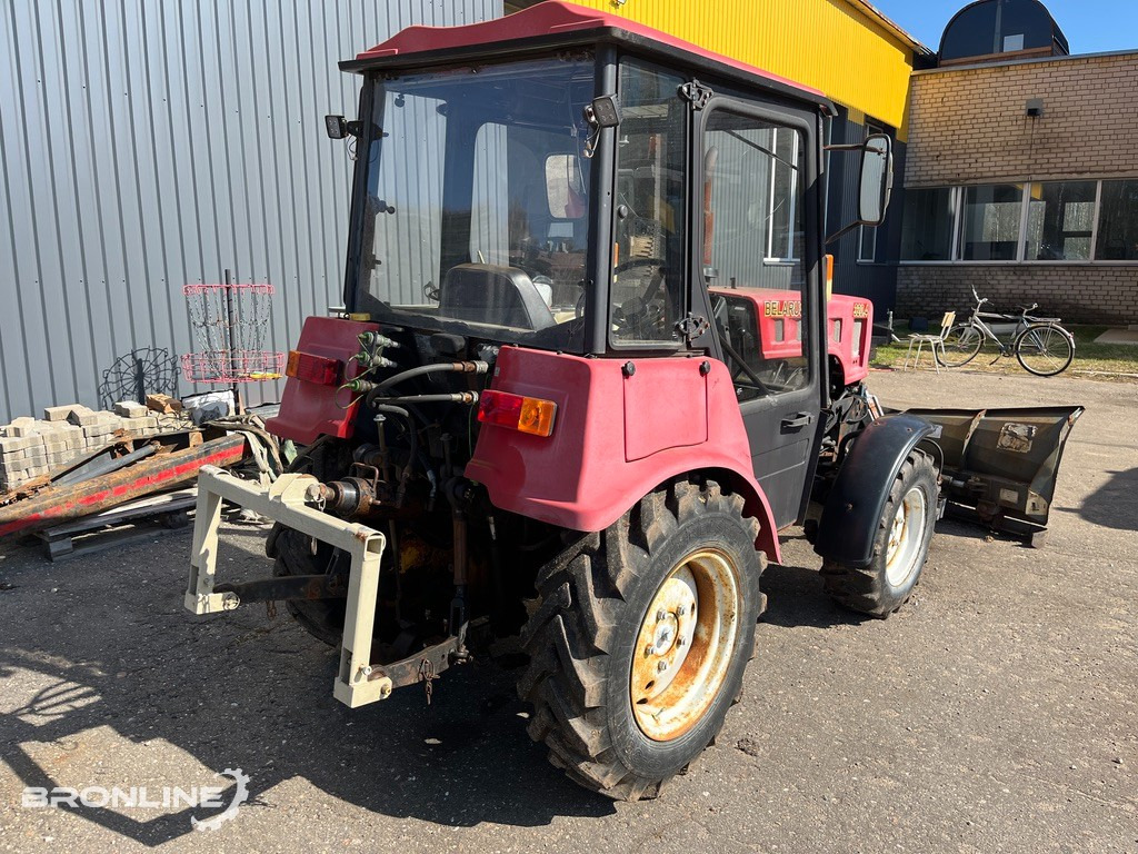 2016 Belarus 320.4 Tractor + Snow plow - Farm tractor: picture 5 2016 Belarus 320.4 Tractor + Snow plow - Farm tractor: picture 5