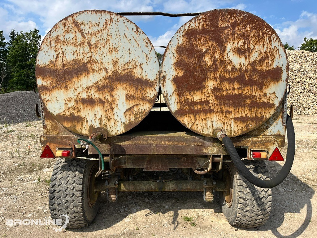 Haagis veemahutitega 6000L - Tank trailer: picture 3 Haagis veemahutitega 6000L - Tank trailer: picture 3