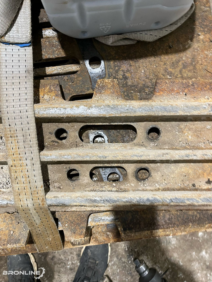 Roomikukilbid 98tk komplekt/track shoes 98pcs - Track for Excavator: picture 4 Roomikukilbid 98tk komplekt/track shoes 98pcs - Track for Excavator: picture 4