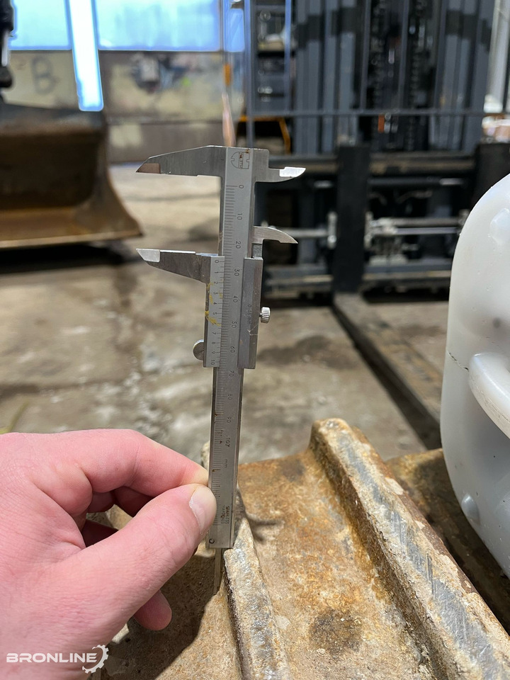 Roomikukilbid 98tk komplekt/track shoes 98pcs - Track for Excavator: picture 3 Roomikukilbid 98tk komplekt/track shoes 98pcs - Track for Excavator: picture 3