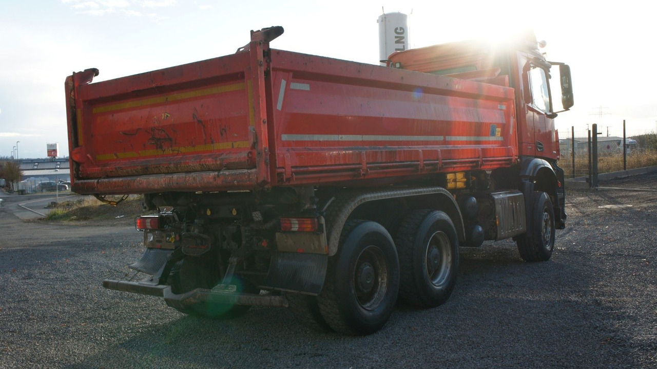 Mercedes-Benz Arocs 2653 Dreiseitenkipper Meiller Bordmatik - Tipper: picture 4 Mercedes-Benz Arocs 2653 Dreiseitenkipper Meiller Bordmatik - Tipper: picture 4