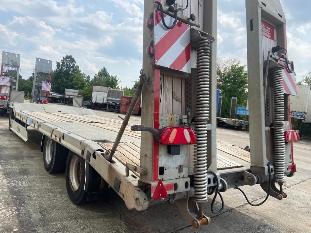 Fliegl 3 Achs Tiefladeranhänger - Low loader trailer: picture 4 Fliegl 3 Achs Tiefladeranhänger - Low loader trailer: picture 4
