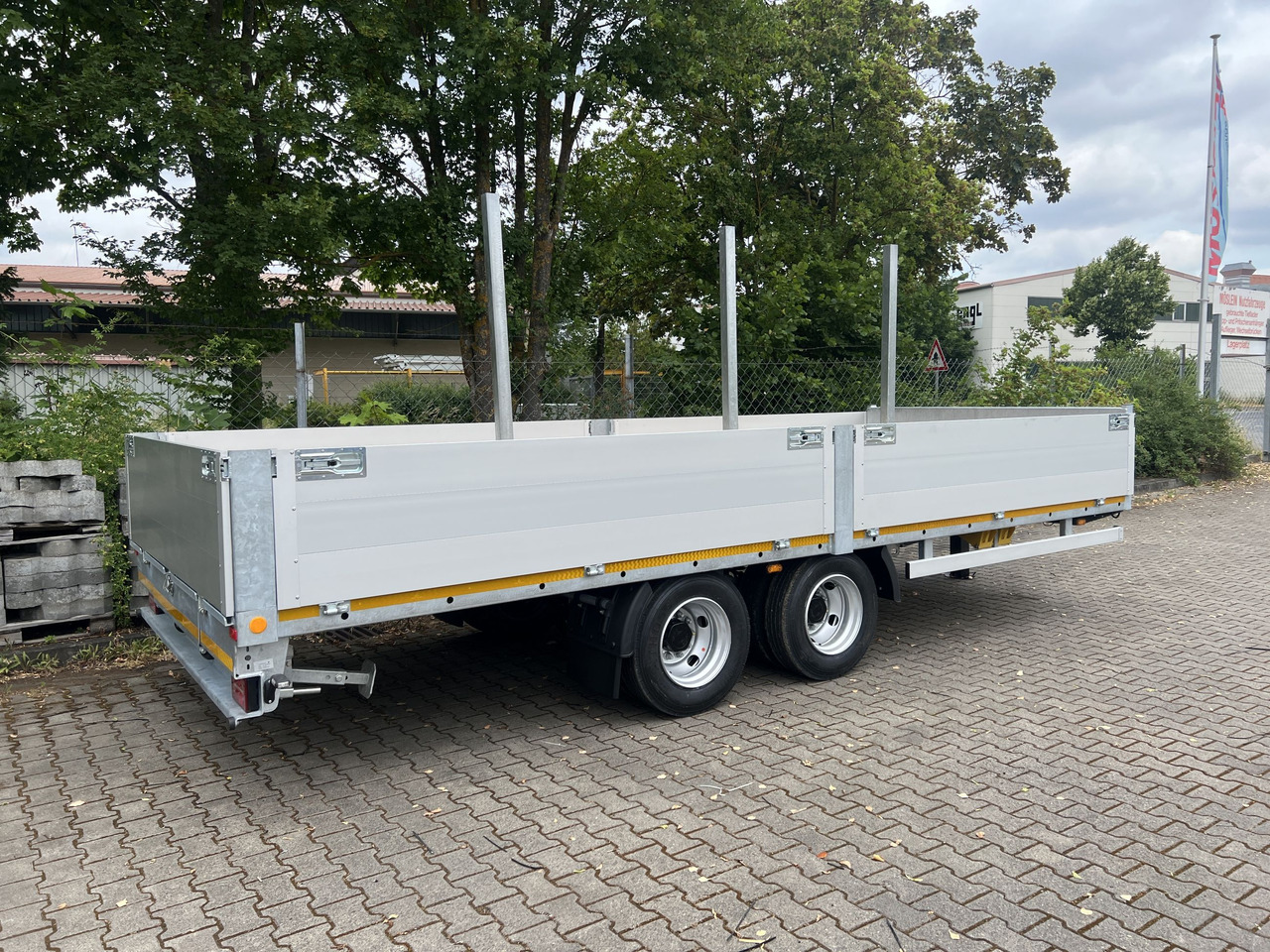Möslein THT 14,4 G 7,20 L 14,4 t Tandem- Pritschenanhänger- Tieflader - Dropside/ Flatbed trailer: picture 4 Möslein THT 14,4 G 7,20 L 14,4 t Tandem- Pritschenanhänger- Tieflader - Dropside/ Flatbed trailer: picture 4