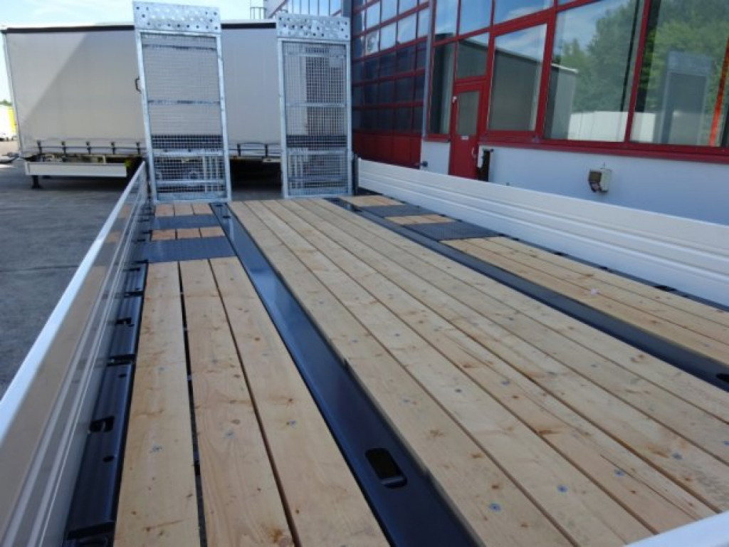 Möslein TTT 13 6,2 BR Weiß Neuer 13 t GG Tandemtieflader mit Breiten Rampen - Low loader trailer: picture 3 Möslein TTT 13 6,2 BR Weiß Neuer 13 t GG Tandemtieflader mit Breiten Rampen - Low loader trailer: picture 3