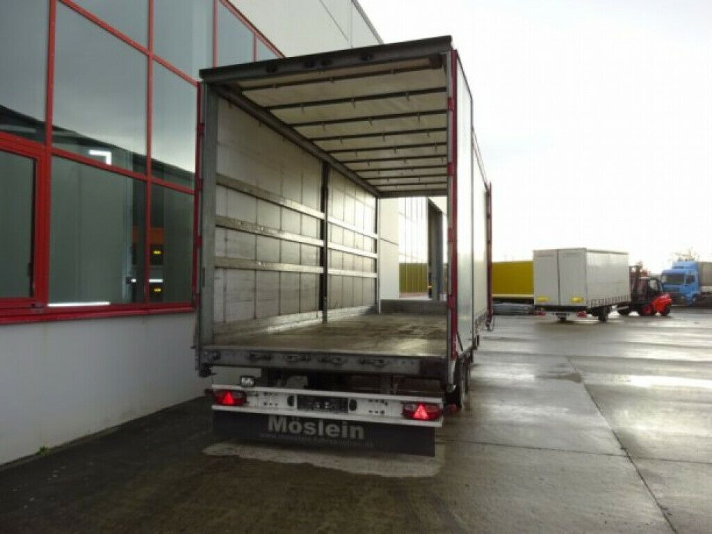Tandem- Schiebeplanenanhänger zum Durchladen - Curtainsider trailer: picture 3 Tandem- Schiebeplanenanhänger zum Durchladen - Curtainsider trailer: picture 3