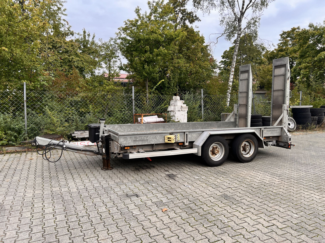 Tt Tandemtieflader - Low loader trailer: picture 1 Tt Tandemtieflader - Low loader trailer: picture 1