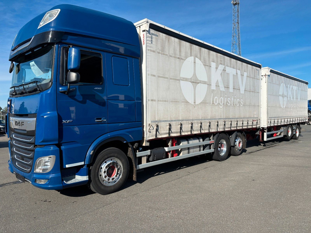 DAF SSC XF 480 Jumbozug + Anh Wecon Staplerhalterung - Curtainsider truck: picture 1 DAF SSC XF 480 Jumbozug + Anh Wecon Staplerhalterung - Curtainsider truck: picture 1