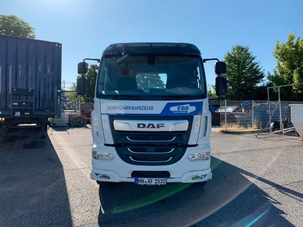 DAF LF 310 18t VDL Absetzkipper DAF LF 310 18t VDL Absetzkipper - Skip loader truck: picture 2 DAF LF 310 18t VDL Absetzkipper DAF LF 310 18t VDL Absetzkipper - Skip loader truck: picture 2