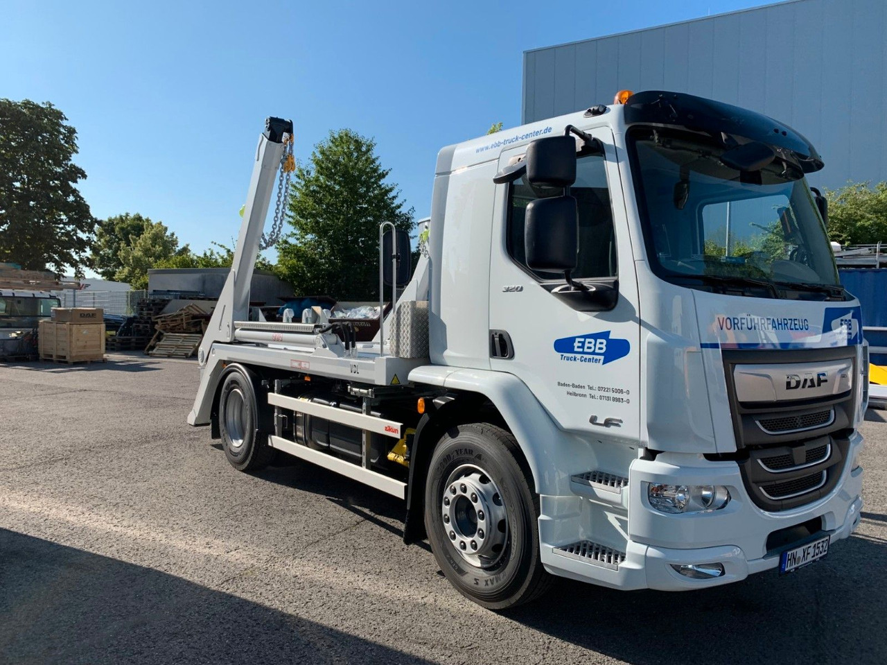 DAF LF 310 18t VDL Absetzkipper DAF LF 310 18t VDL Absetzkipper - Skip loader truck: picture 3 DAF LF 310 18t VDL Absetzkipper DAF LF 310 18t VDL Absetzkipper - Skip loader truck: picture 3