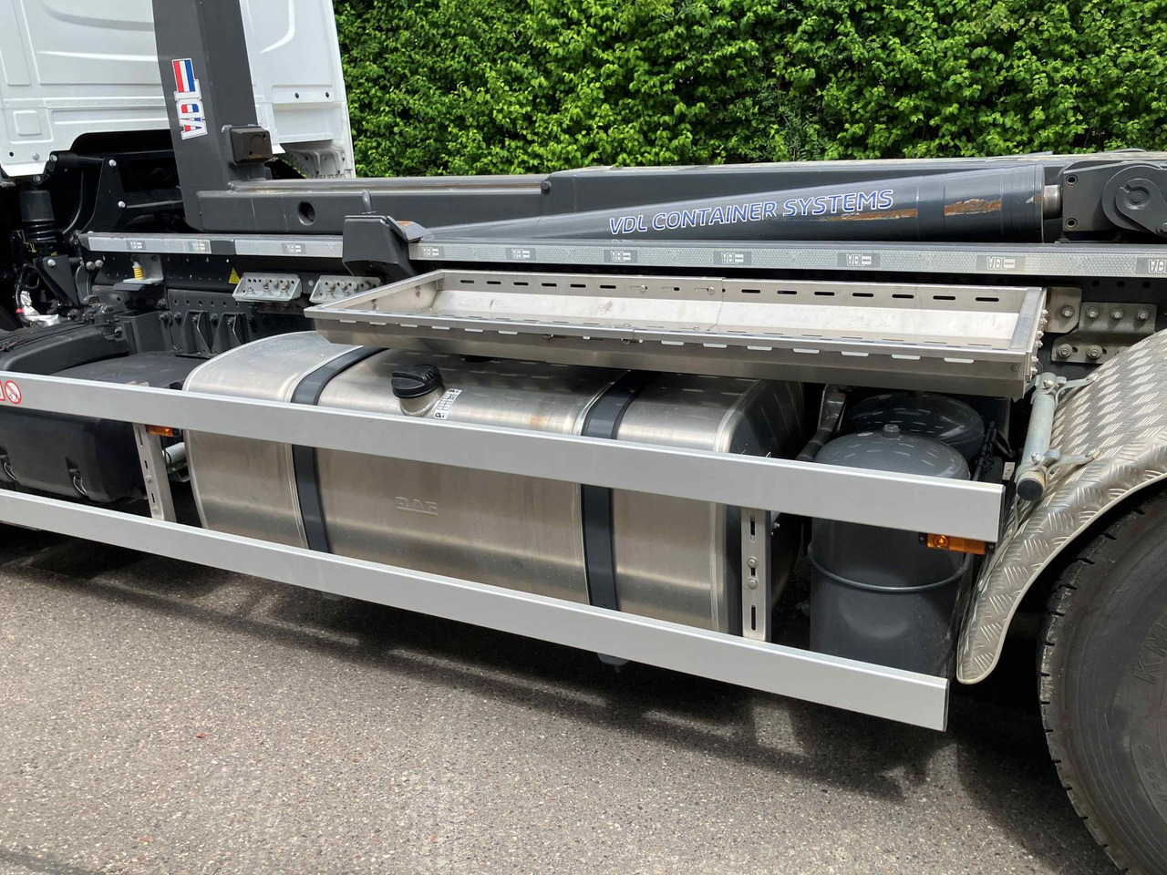 Hook lift truck DAF XF 480 FAN Abroller VDL DAF XF 480 FAN Abroller VDL: picture 6 Hook lift truck DAF XF 480 FAN Abroller VDL DAF XF 480 FAN Abroller VDL: picture 6