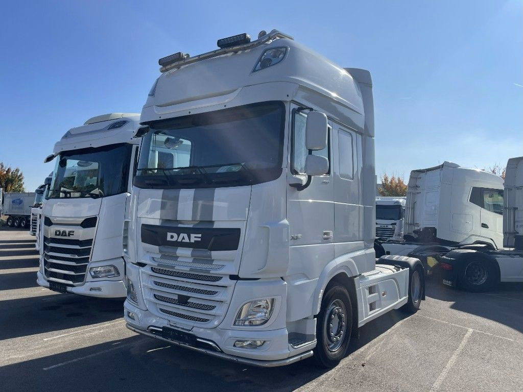 DAF FT XF480 SSC, 2x Tank, Standklima, Lampenbügel DAF FT XF480 SSC, 2x Tank, Standklima, Lampenbügel - Tractor unit: picture 1 DAF FT XF480 SSC, 2x Tank, Standklima, Lampenbügel DAF FT XF480 SSC, 2x Tank, Standklima, Lampenbügel - Tractor unit: picture 1