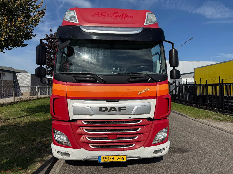 DAF CF 410 2017 only 775.000 km - Tractor unit: picture 3 DAF CF 410 2017 only 775.000 km - Tractor unit: picture 3