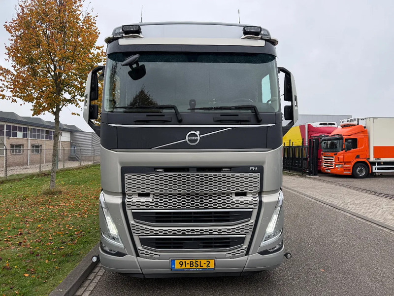 Volvo FH 460 2022 only 406.000 km !!! - Tractor unit: picture 5 Volvo FH 460 2022 only 406.000 km !!! - Tractor unit: picture 5
