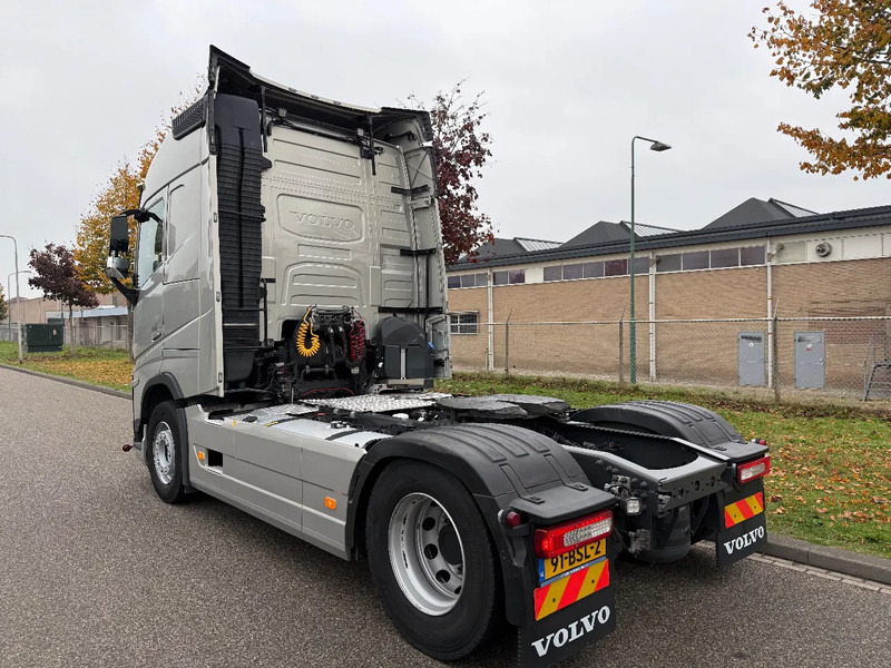 Volvo FH 460 2022 only 406.000 km !!! - Tractor unit: picture 3 Volvo FH 460 2022 only 406.000 km !!! - Tractor unit: picture 3