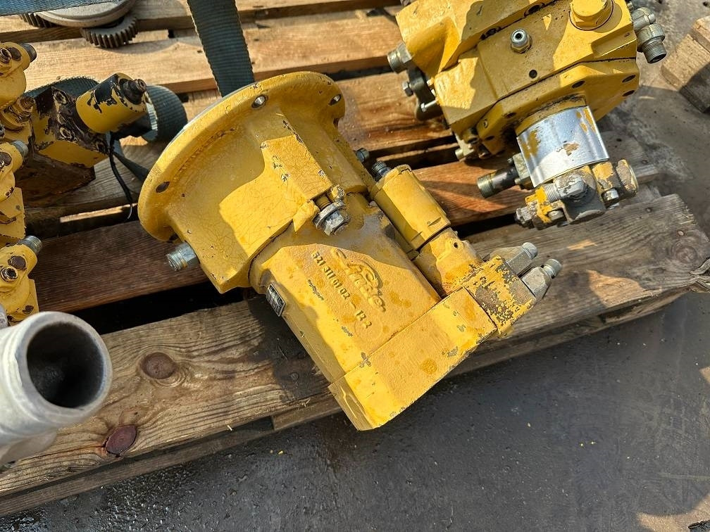 CAT 214 B FT hydro motor linde MMF-65 - Wheel excavator: picture 1 CAT 214 B FT hydro motor linde MMF-65 - Wheel excavator: picture 1