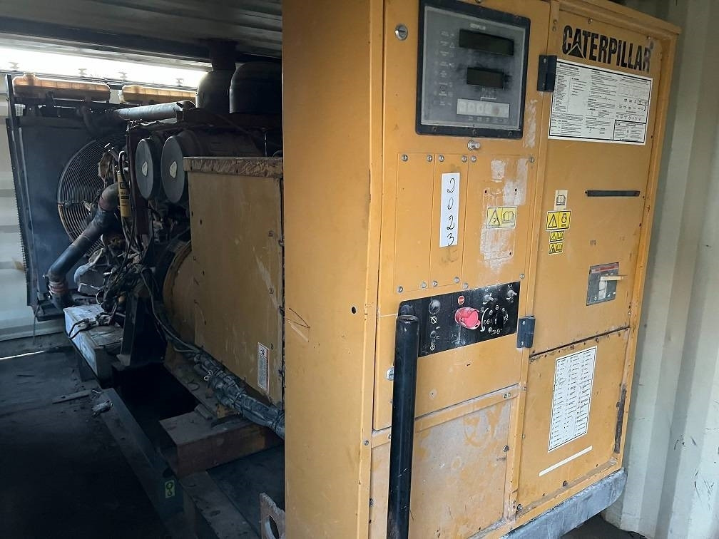 CAT C18 650kva generator - Generator set: picture 3 CAT C18 650kva generator - Generator set: picture 3