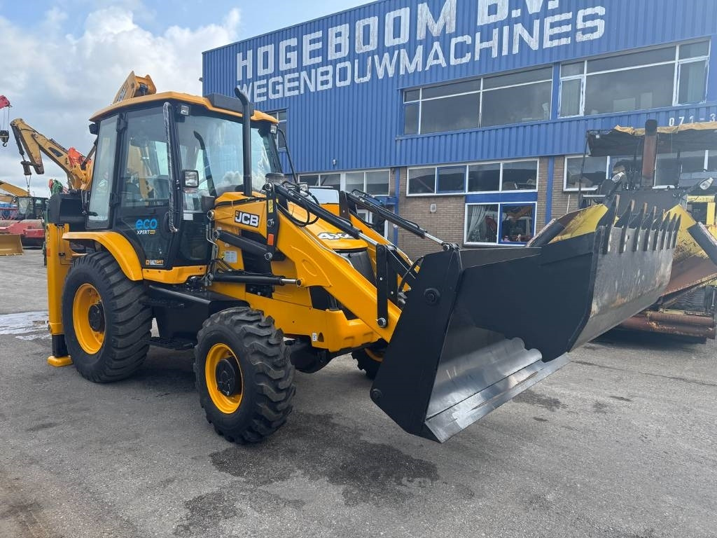 JCB 3 CX ECO 6 in 1 bucket ( UNUSED ) - Backhoe loader: picture 5 JCB 3 CX ECO 6 in 1 bucket ( UNUSED ) - Backhoe loader: picture 5