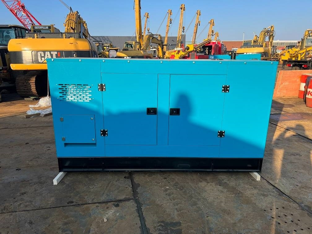 Ricardo 150KVA (120KW) SILENT GENERATOR 3 PHASE 50HZ 400V - Generator set: picture 5 Ricardo 150KVA (120KW) SILENT GENERATOR 3 PHASE 50HZ 400V - Generator set: picture 5