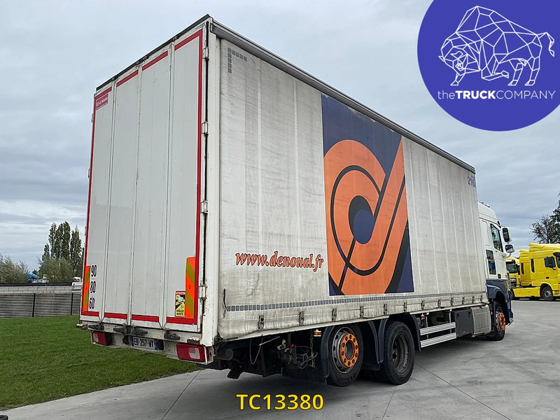 DAF XF 105 460 - Curtainsider truck: picture 4 DAF XF 105 460 - Curtainsider truck: picture 4